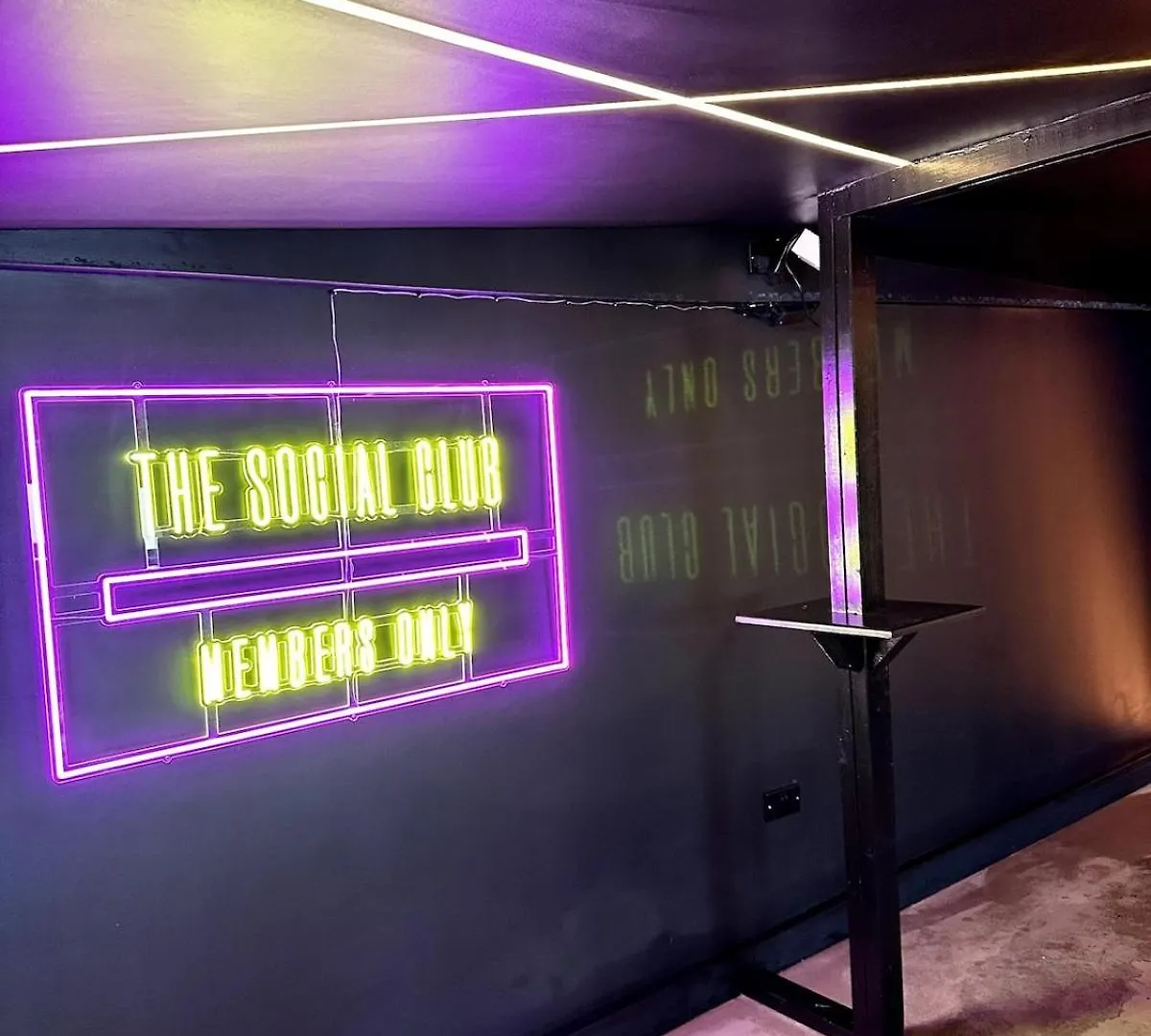 Holiday home The Social Club - The Ultimate Experience - Sleeps 20 With Own Private Club United Kingdom
